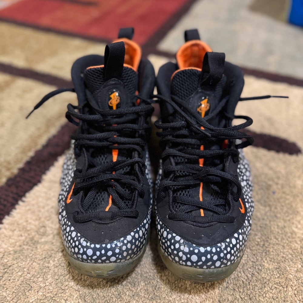 12 men’s safari foamposite